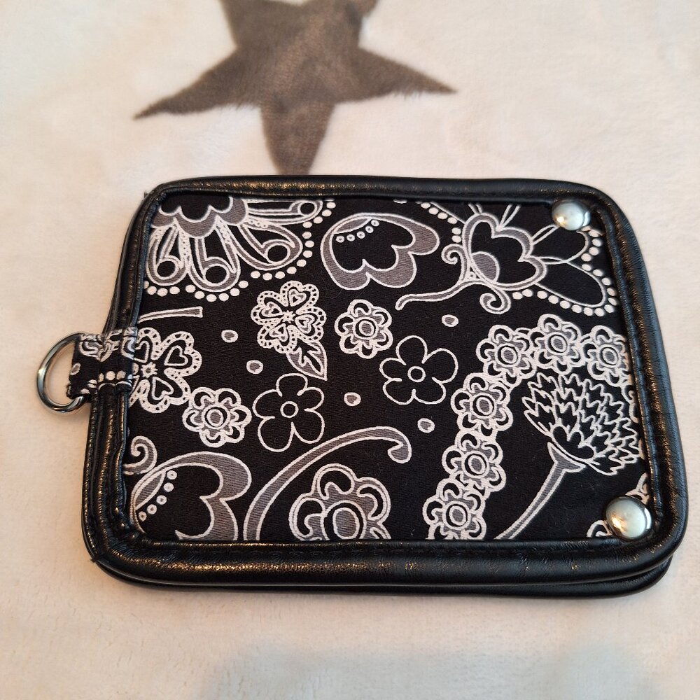 Thirty-One Cloth Luggage Tag/Id Holder‎ Black And White Paisley Pattern